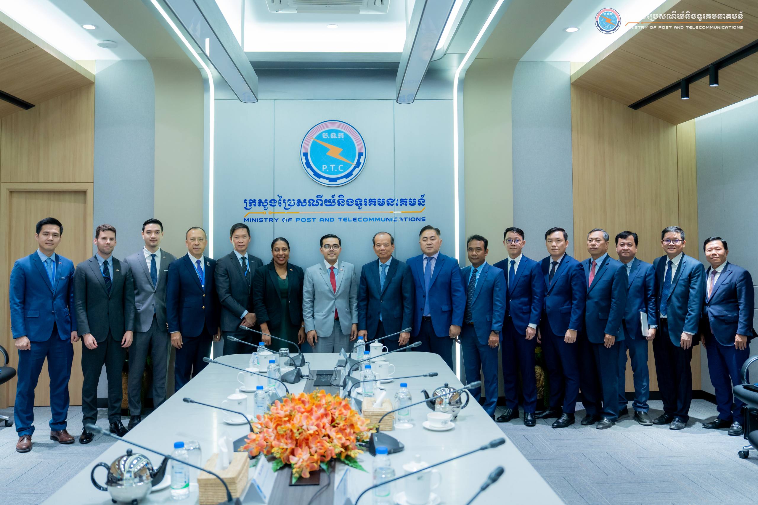 ឯកឧត្ដមរដ្ឋមន្ត្រី ជា វ៉ាន់ដេត អនុញ្ញាតឱ្យគណៈប្រតិភូក្រុមប្រឹក្សាធុរកិច្ចអាមេរិក-អាស៊ាន (US-ASEAN Business Council) ចូលជួបសម្ដែងការគួរសមនិងពិភាក្សាការងារ